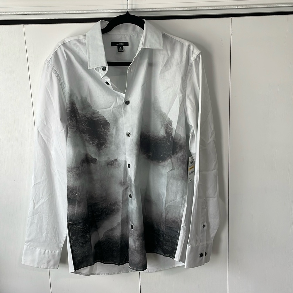 NWT Alfani Button Down Shirt Medium